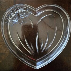 Heart-Shaped Glass Vanity Trio